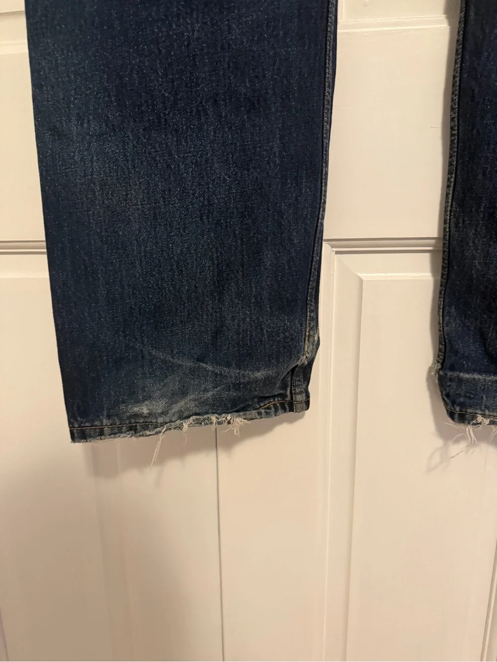 Levi's 505 Distressed Dark Wash Straight Leg Jeans Men's 42x32